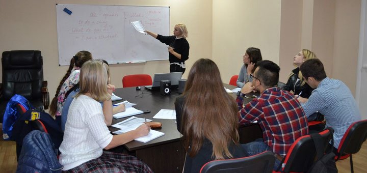 Занятия по изучению английского язіка в школе «Go English». Записаться на курсы английского языка со скидкой. Акции в школах английского языка Одессы.