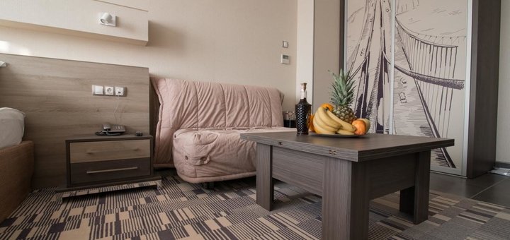Комплимент от отеля в номере Нью-Йорк в отеле 12th Floor Apartments в Одессе
