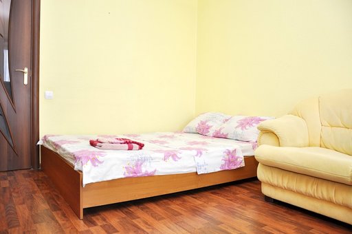 Double bed in 1-room apartment at velkam24 enthusiasts in kiev. book for the promotion.