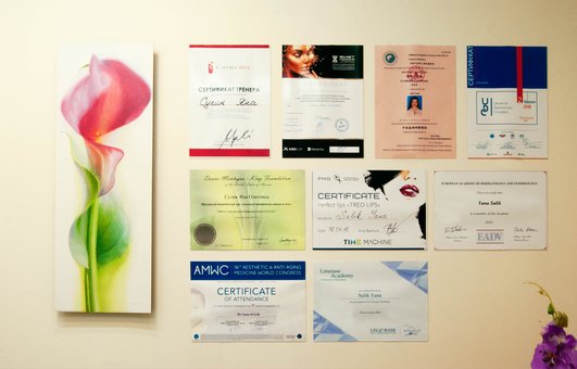 Чищення обличчя у клініці «Skin Health medical & cosmetic» у Києві. Записатись недорого