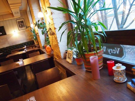 Интерьер кафе «Very Well Cafe» в Киеве 2