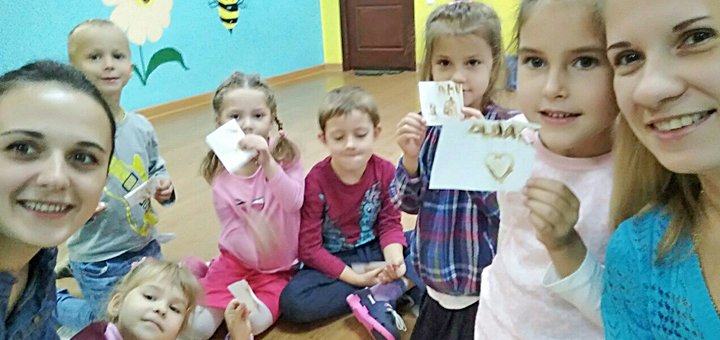Занятия со скидкой в детском центре «Веснушки»