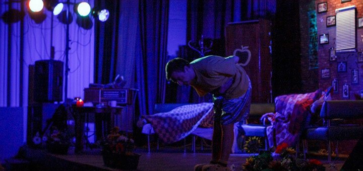 Спектакль театра «Дивні лиди». Купить билеты в театр Киев. Скидки на билеты в театр.