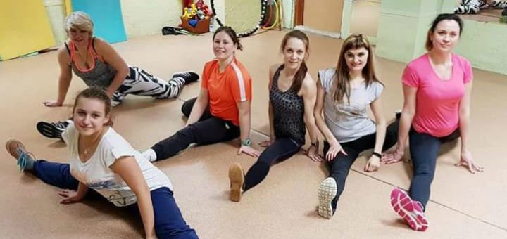 Стретчінг у фітнес-клубі «Атлет» у Дніпрі. Купуйте абонемент за знижкою.