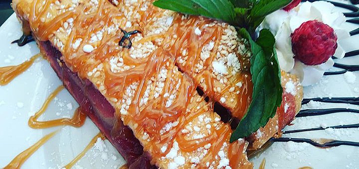 Скидки на все меню кухни и бара в кафе-баре «Америка»