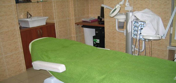 Hardware cosmetology for body and face in the Amira beauty salon in Odessa. Sign up for beauty treatments for the action.