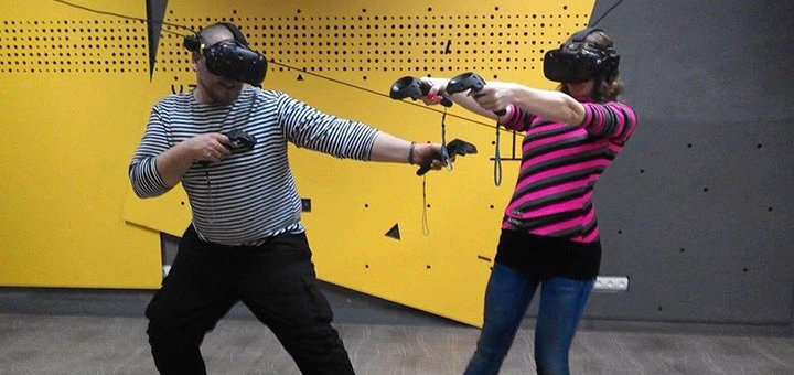 Аренда игровой комнаты в игровом клубе «VR HUB» в Киеве