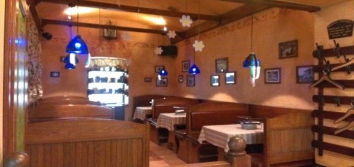 Hall of the Marios Trattoria Restaurant. Visit at a discount