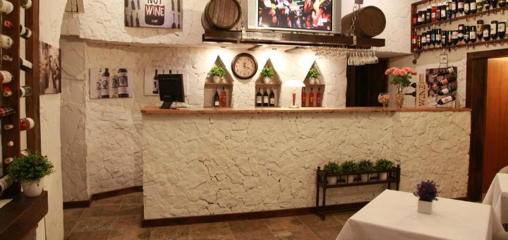 Міні-готель «WINE & ROSE BOUTIQUE HOTEL»