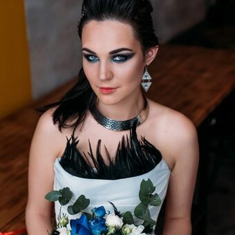 Курсы визажа для себя в «Luxury MakeUp School» в Харькове. Проходите по акции.