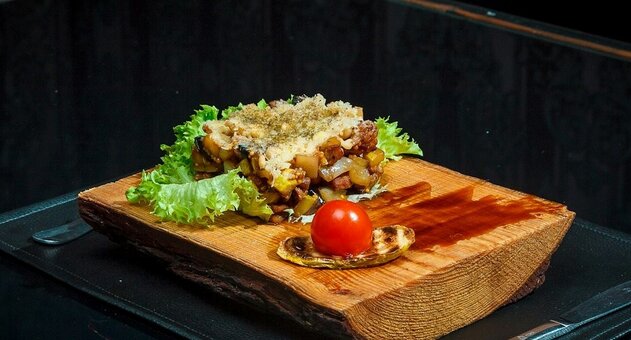 Європейська кухня в барі «shantaram golden bar» в дніпрі. замовляйте зі знижкою