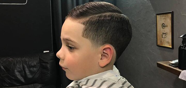 Мужская стрижка, укладка и коррекция бороды, камуфлирование седины в «BRONE Barbershop»