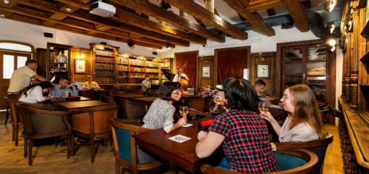 Низкие цены бар «Libraria Speak Easy Bar»