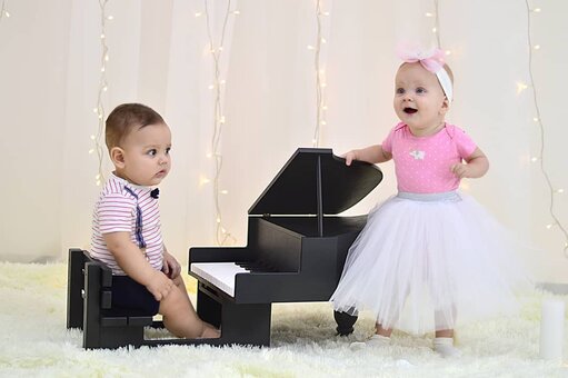 Children&#39;s photo session at the mark kovka photo studio in odessa. sign up with a discount