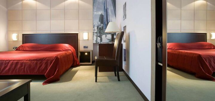 Низкие цены отель «Premier Hotel Cosmopolit»