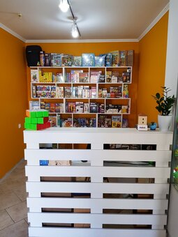 Настільні ігри в оренду в Puzzles у Дніпрі.