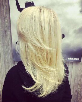 Укладання в салоні Наталії Мошків «Hair space studio» у Києві. Записуйтесь по акції.
