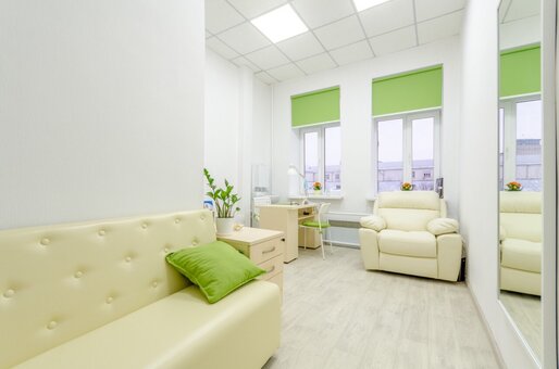 Студія нігтьового сервісу «Nails Studio by Svetlana Ivanova» у Києві. Записатись по знижці.