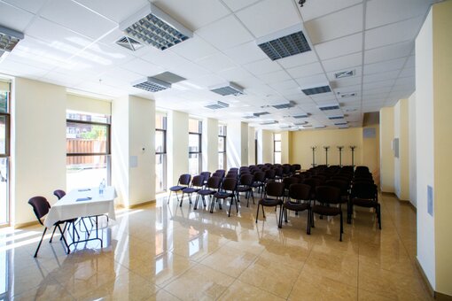 Special offer for renting a conference room at troitskaya of the menorah cultural and business center in dnipro