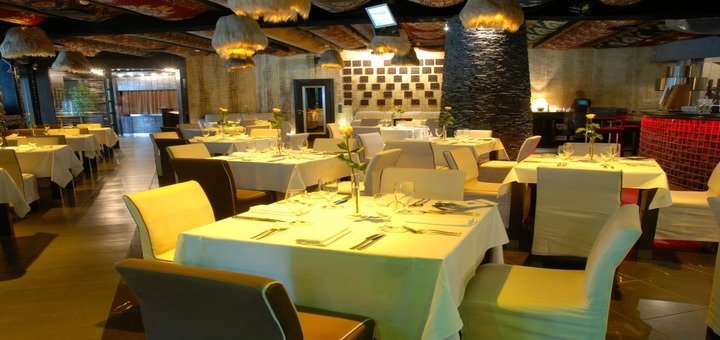 The hall of the restaurant "Kazbek". Enjoy Georgian specialties at a special offer