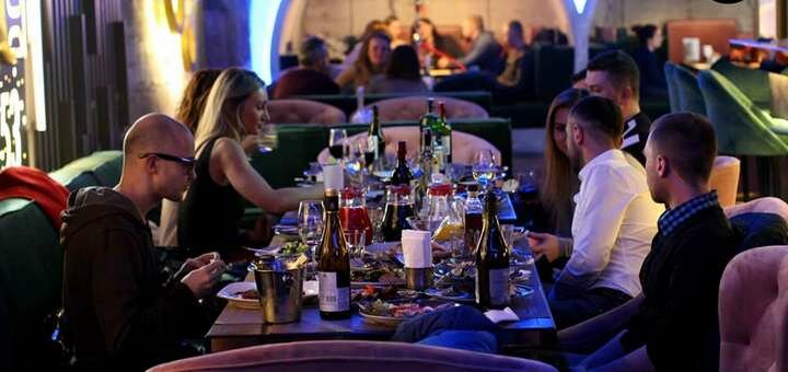 Discounts on the menu in the bar &quot;dot53&quot; in kiev. reserve a table.