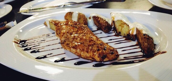 Скидка на праздеичное меню от Le Grill в Днепре