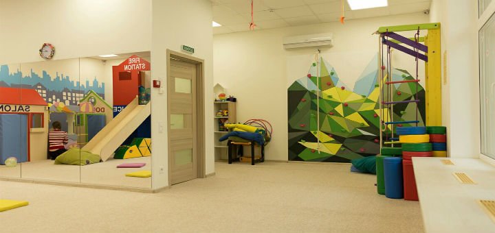 Студия развития и творчества «Play House» в Днепре. Посещайте занятия по акции.