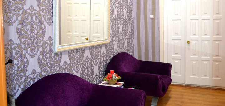 New manicure at a discount. Interior of Helena Exclusive salon