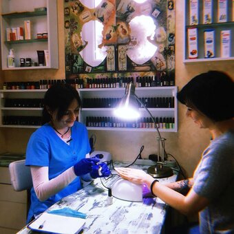 Hardware manicure in the studio of anna ischenko kherson. sign up for a hardware manicure with a discount
