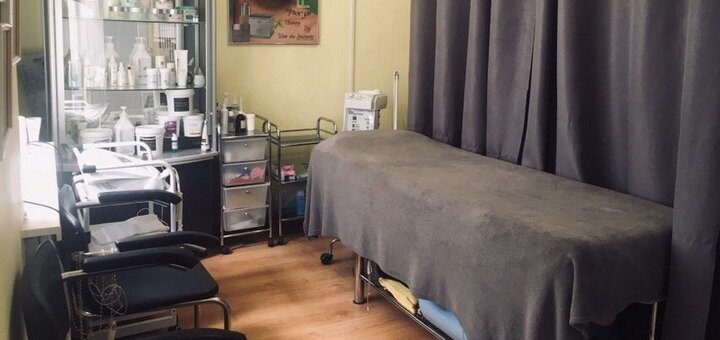 Cosmetology services in the Helena Exclusive salon in Kiev. Sign up for a discount.
