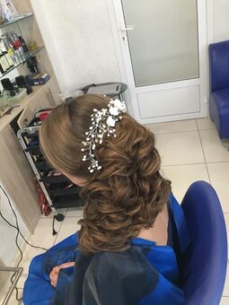 Женская укладка в салоне красоты Диалог Черкассы. ЗАписывайтесь на женскую укладку