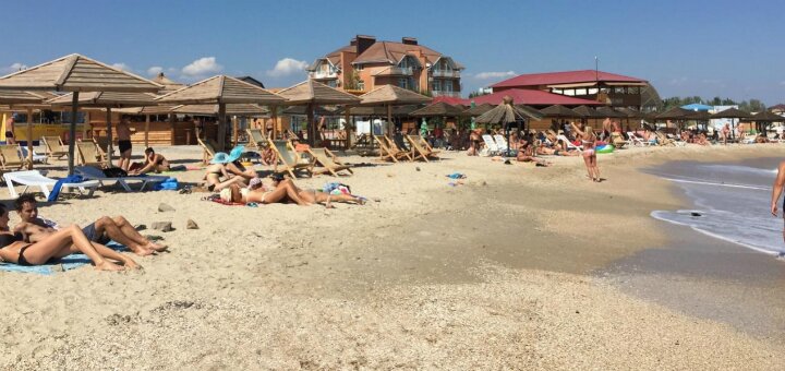 Beach &quot;miami&quot; berdyansk