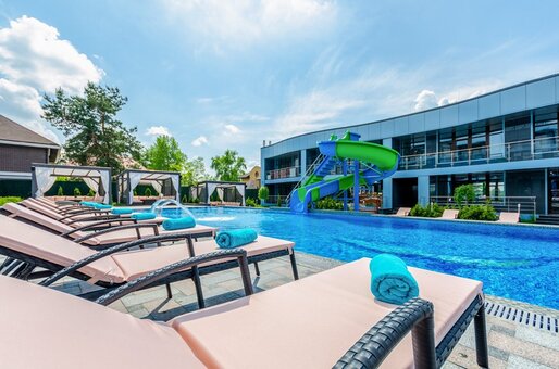 Hotel complex sky river near kiev 2