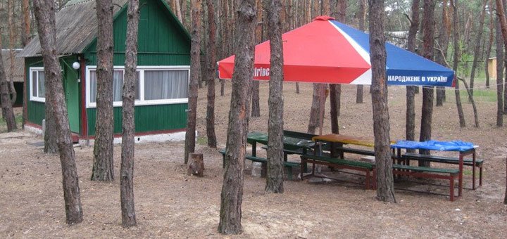 База отдыха «Орель» в Обуховке под Лнепром. Недорогая база отдыха в Днепре. Забронировать домик со скидкой на базе отдыха в Обуховке