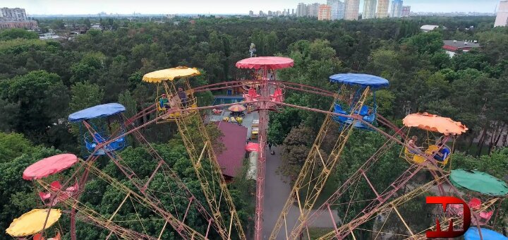 Колесо огляду в Парку Перемоги