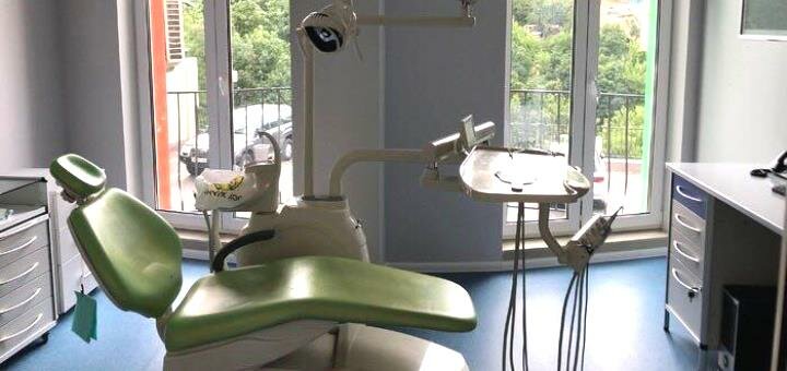 Установка керамічних брекетів у стоматологічній клініці «Орто Комплекс» у Києві. Записуйтесь до ортодонту за знижкою.2