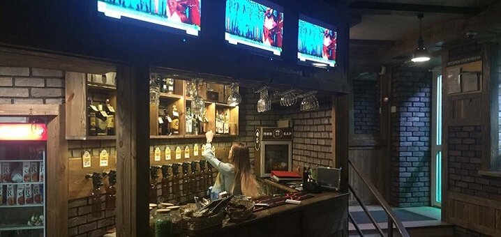 Discounts on drinks at &quot;0.5 for friendship of peoples&quot;