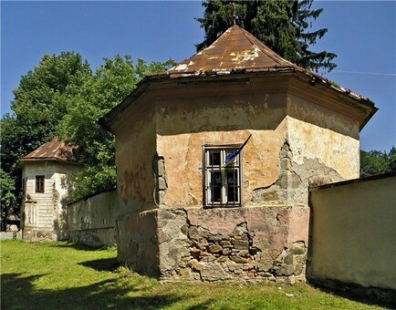 &quot;dovzhan castle&quot;