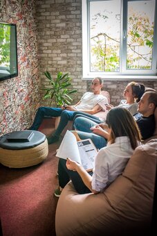 Presentations at the persona lounge club in odessa. book for a promotion.