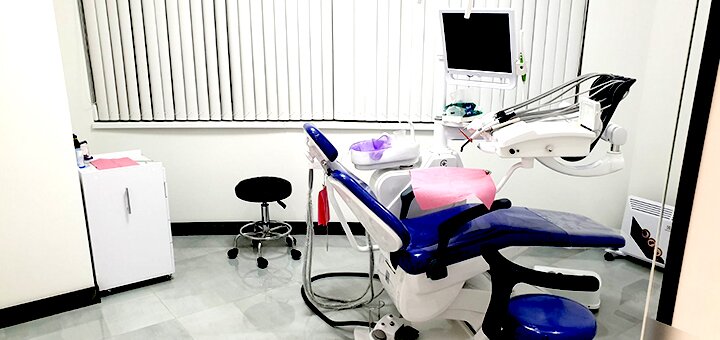 Dentist &quot;dental aesthetic clinic&quot; in kiev. sign up for a reception for a promotion.