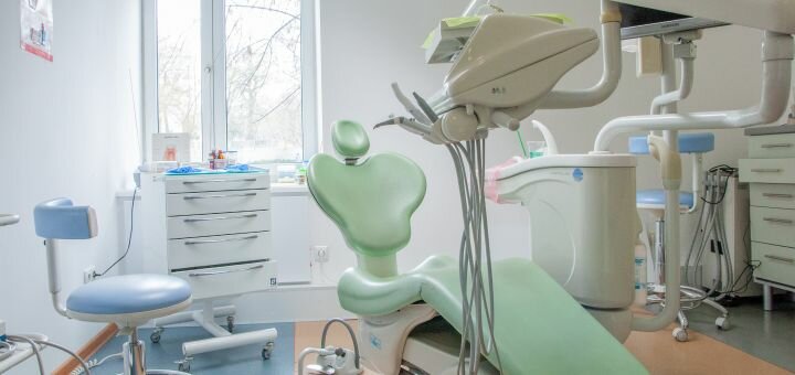 Знижка на стоматологічні послуги в Дентал Євро