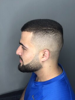 Services in the arabic barbershop in odessa
