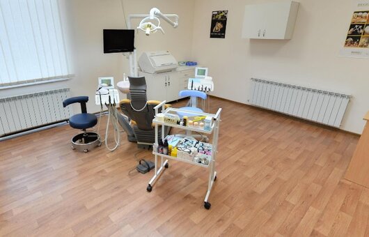 Dental office in Chernivtsi. Pay for treatment with a discount.