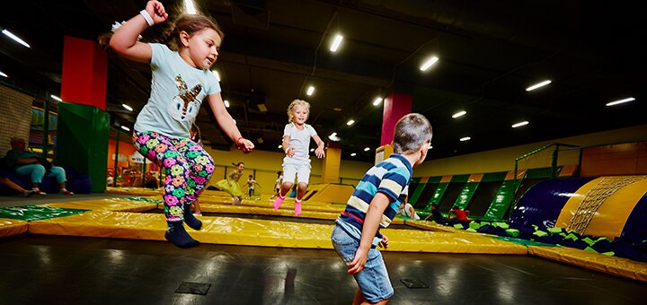 Вхідний квиток на цілий день в дитячий парк розваг «планета» в трц «ametyst mall» в києві