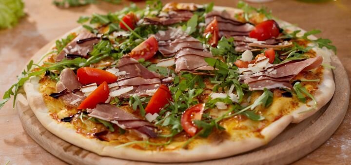 Pizza book at pitsa bro, lviv