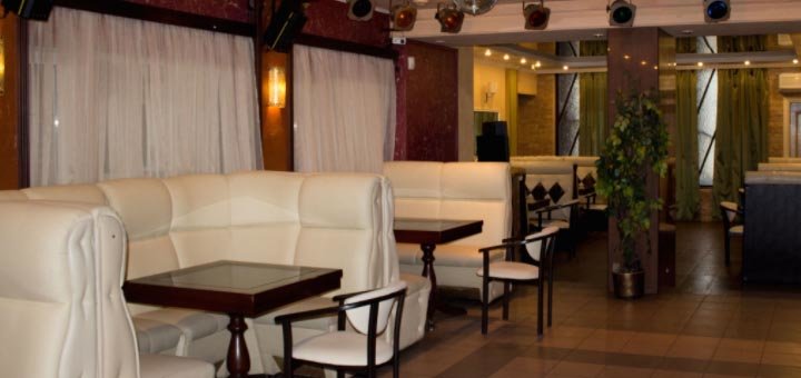 Oasis Cafe, visit at a discount 2