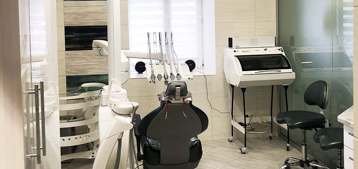 Стоматологічна клініка VR Dental. Записуйтеся на прийом по акції 3