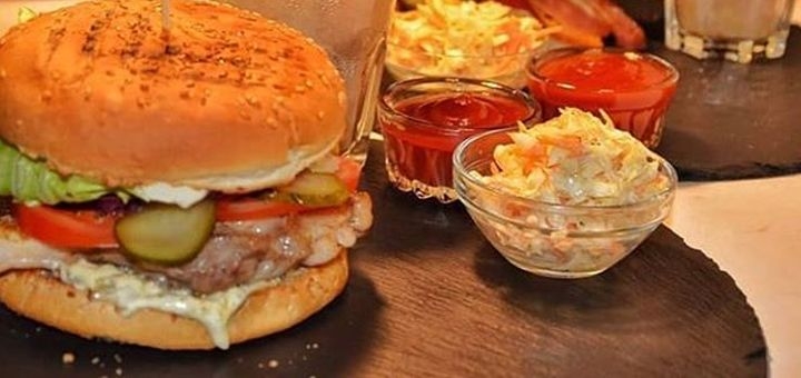 Discount on the menu in the petrovka pub