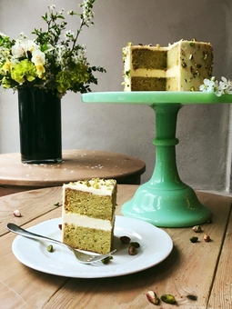 Кафе-кондитерская Doubledecker Cake & Coffee. Заказывайте десерты по акции 4