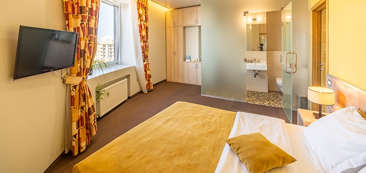 Mini-hotel "People Hotel" in Odessa. Book rooms on special offer 20